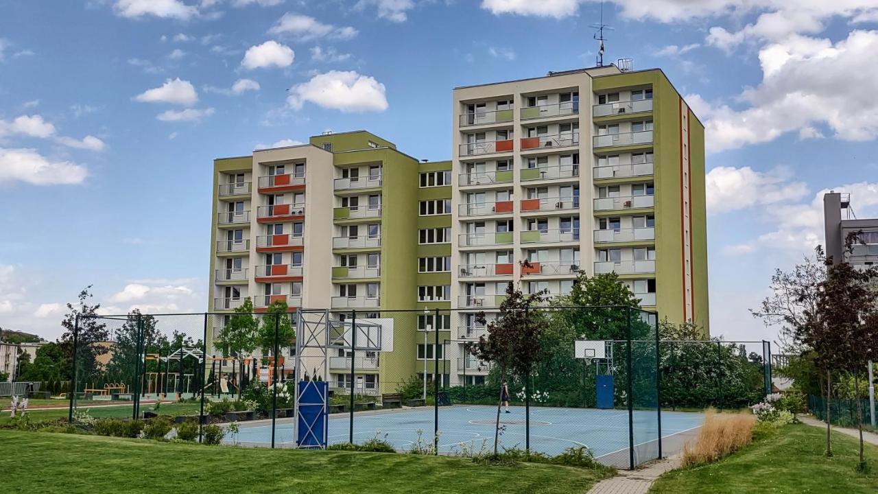 Eislerova Kolej Jarov Hostel Прага Екстериор снимка