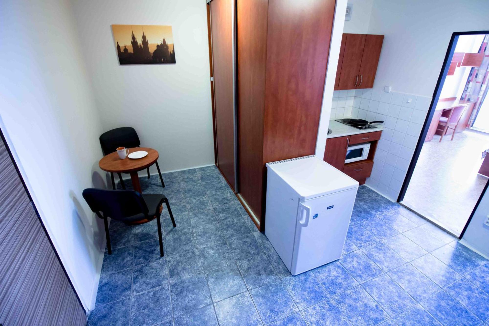 Eislerova Kolej Jarov Hostel Прага Екстериор снимка