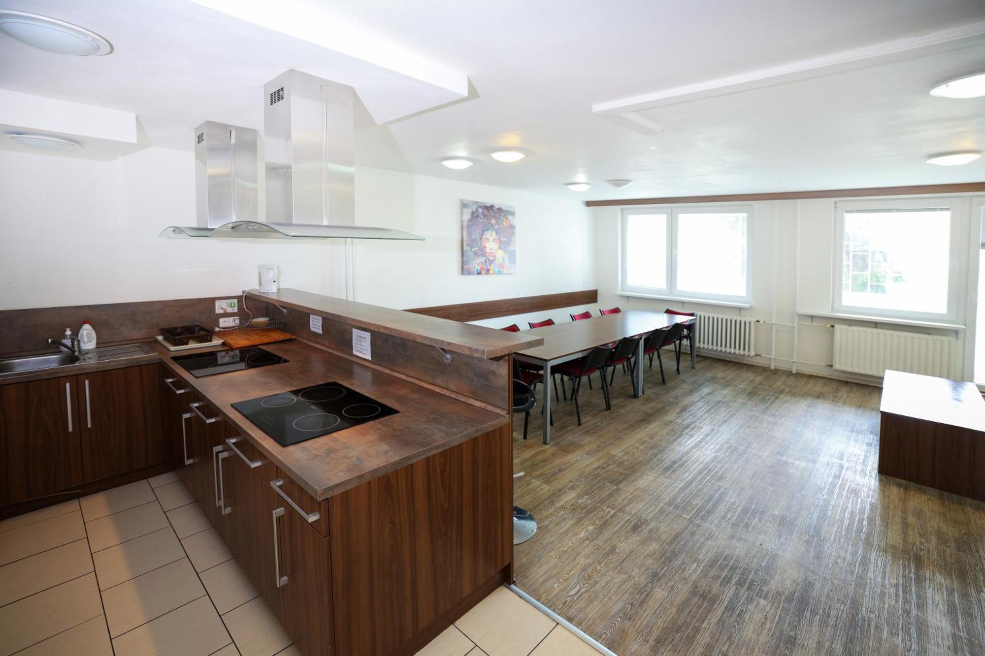 Eislerova Kolej Jarov Hostel Прага Екстериор снимка