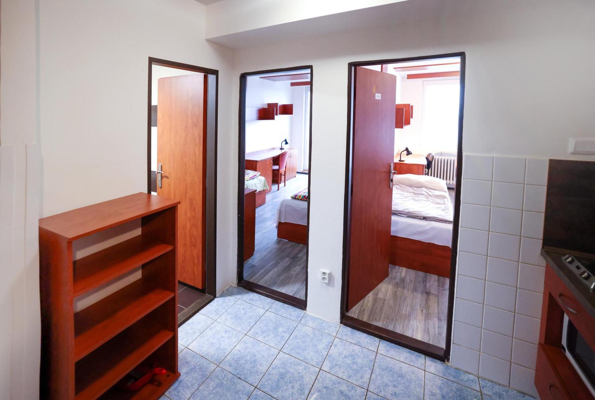 Eislerova Kolej Jarov Hostel Прага Екстериор снимка