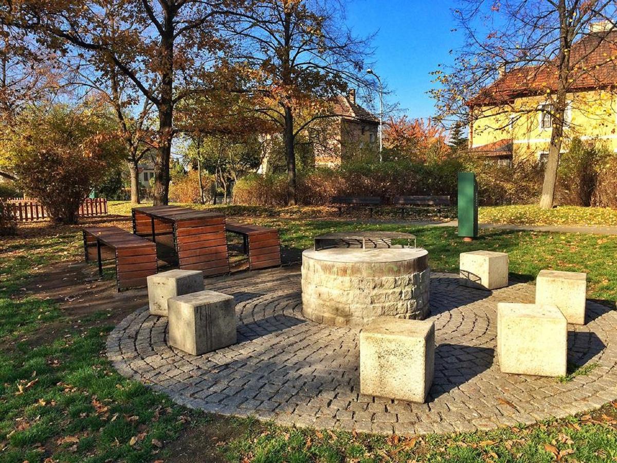 Eislerova Kolej Jarov Hostel Прага Екстериор снимка
